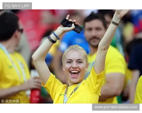 深度解析世界杯美女主持的幕后故事，揭秘她们的精彩表现与魅力